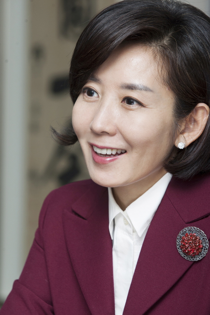 사진-국회 외교통일위원장 나경원.jpg : 교재-2015 통일염원을 담아... 축사 : 국회 외교통일위원장 나경원