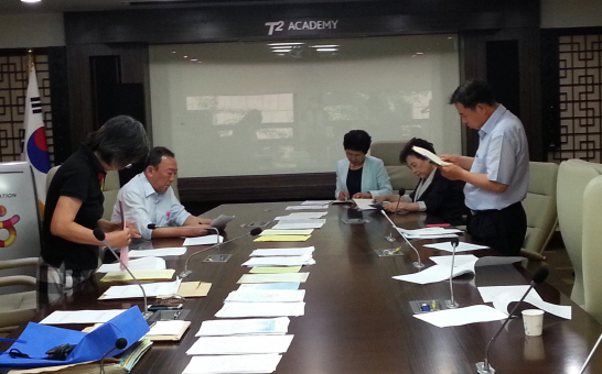 2014.05.28 제13회 백일장 본선심사.jpg : 제13회 백일장 본선심사(3)