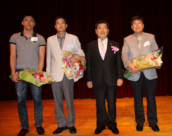 10. 제8회 종합대전 우수지도교사.JPG : 제8회 종합대전 우수지도교사