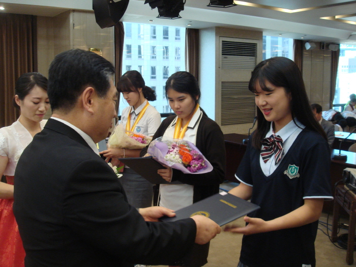 크기변환_9. 시상식.JPG : 총재상장 수여-광복 70주년 